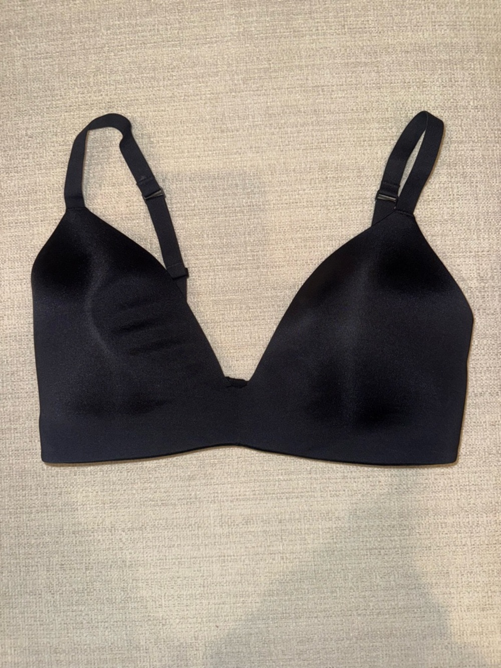 SKIMS Wireless Form T-Shirt Bra